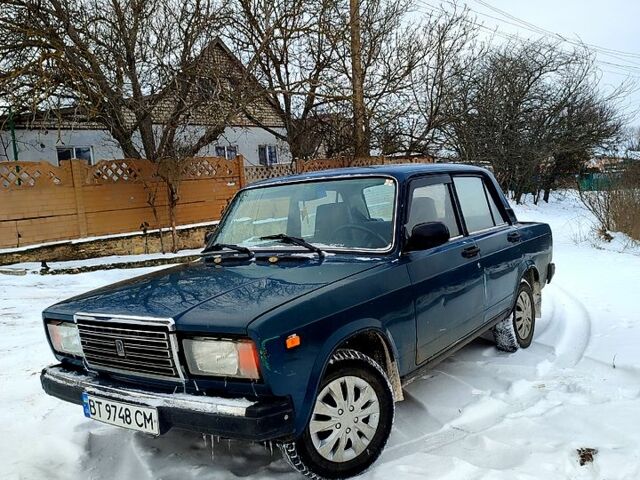 Зеленый ВАЗ 2107, объемом двигателя 1.6 л и пробегом 93 тыс. км за 1100 $, фото 1 на Automoto.ua