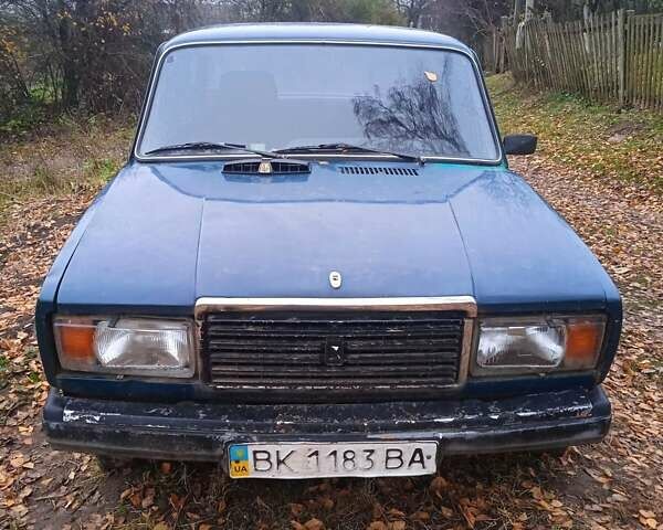 Зеленый ВАЗ 2107, объемом двигателя 1.57 л и пробегом 325 тыс. км за 350 $, фото 1 на Automoto.ua