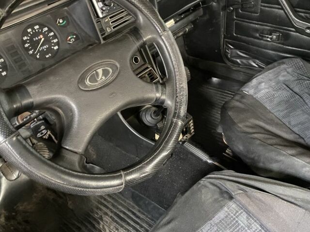 Зеленый ВАЗ 2107, объемом двигателя 1.5 л и пробегом 200 тыс. км за 900 $, фото 1 на Automoto.ua