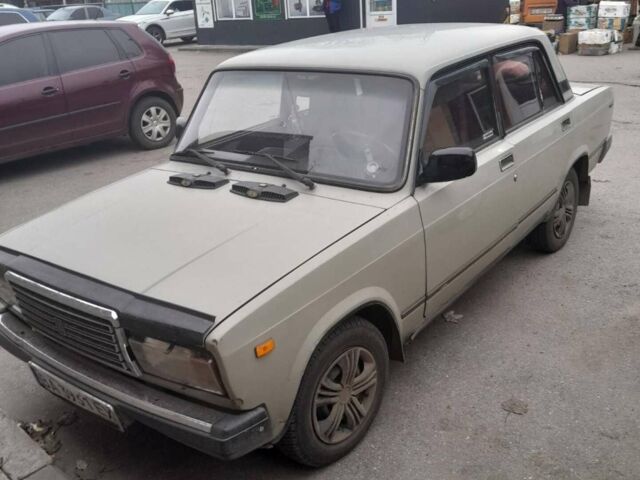 Зеленый ВАЗ 2107, объемом двигателя 1.6 л и пробегом 635 тыс. км за 1700 $, фото 1 на Automoto.ua