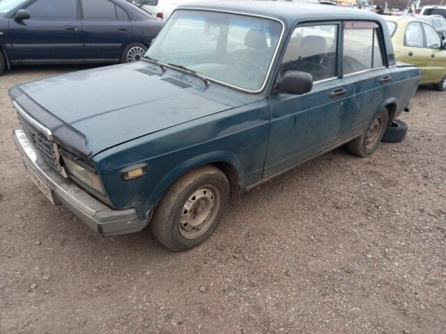 Зеленый ВАЗ 2107, объемом двигателя 0 л и пробегом 100 тыс. км за 650 $, фото 1 на Automoto.ua