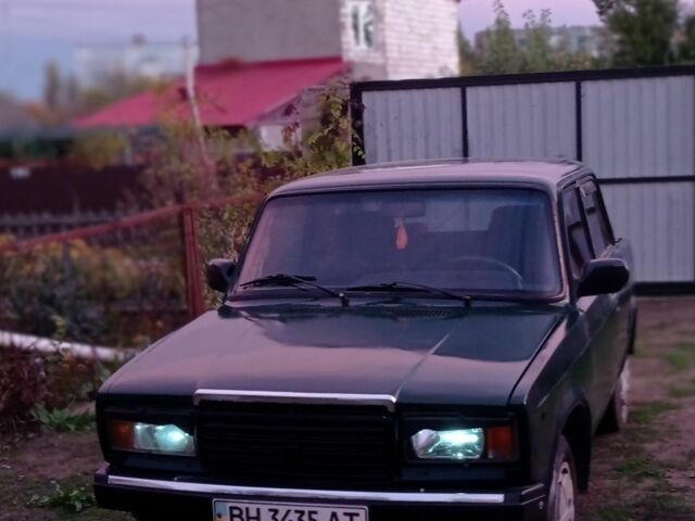 ВАЗ 2107 2003 в Белгород-Днестровском на Automoto.ua Зеленый ВАЗ 2107, объемом двигателя 1.6 л и пробегом 200 тыс. км за 800 $, фото 1 на Automoto.ua