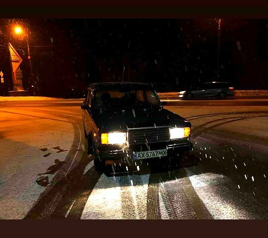 Зелений ВАЗ 2107, об'ємом двигуна 1.5 л та пробігом 100 тис. км за 700 $, фото 1 на Automoto.ua