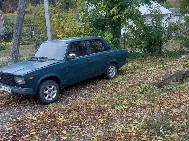 Зеленый ВАЗ 2107, объемом двигателя 1.5 л и пробегом 180 тыс. км за 550 $, фото 1 на Automoto.ua