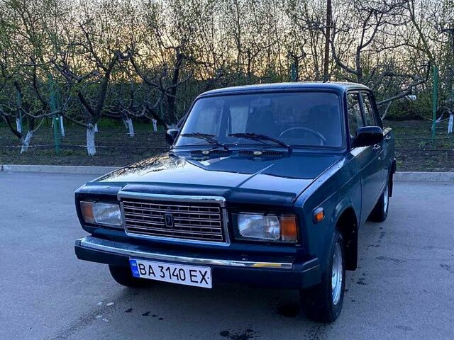 Зеленый ВАЗ 2107, объемом двигателя 1.5 л и пробегом 45 тыс. км за 1200 $, фото 1 на Automoto.ua