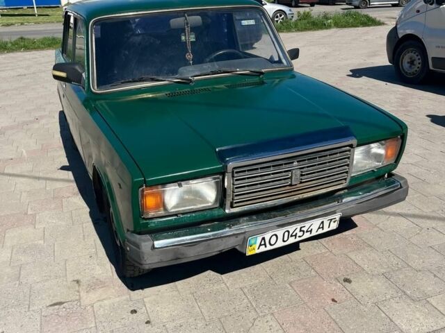 Зеленый ВАЗ 2107, объемом двигателя 1.5 л и пробегом 100 тыс. км за 700 $, фото 1 на Automoto.ua