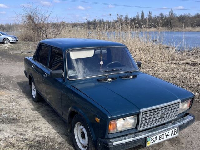 Зелений ВАЗ 2107, об'ємом двигуна 2 л та пробігом 165 тис. км за 850 $, фото 1 на Automoto.ua
