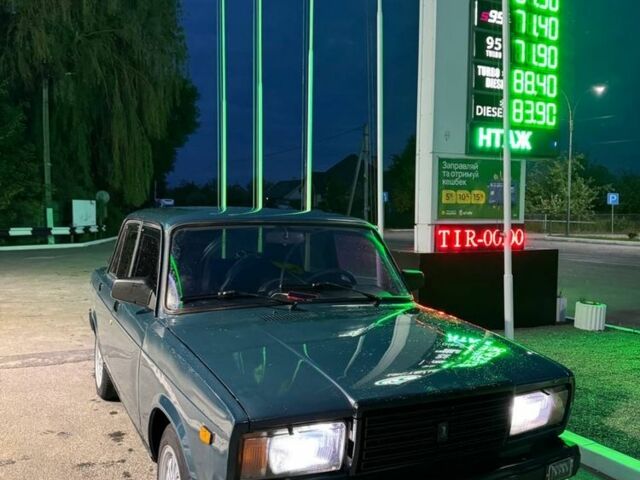 Зеленый ВАЗ 2107, объемом двигателя 1.5 л и пробегом 50 тыс. км за 1300 $, фото 1 на Automoto.ua