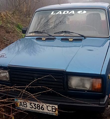 Зеленый ВАЗ 2107, объемом двигателя 1.5 л и пробегом 111 тыс. км за 450 $, фото 1 на Automoto.ua