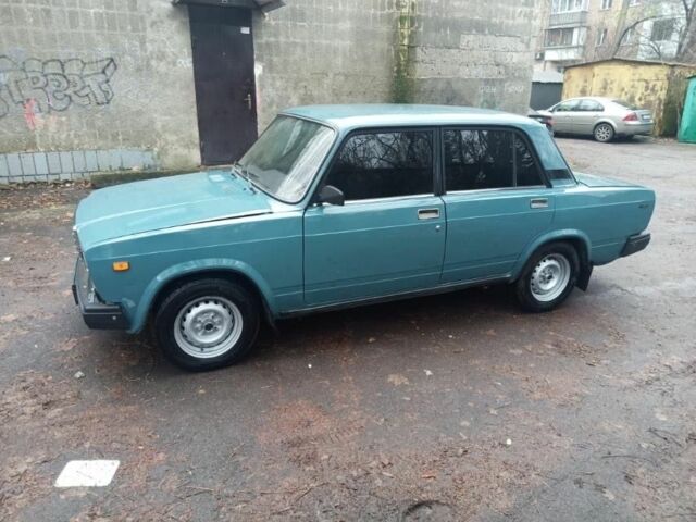 Зеленый ВАЗ 2107, объемом двигателя 1.6 л и пробегом 174 тыс. км за 1300 $, фото 1 на Automoto.ua