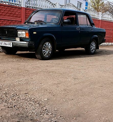 ВАЗ 2107 2004 в Лозовой на Automoto.ua Зеленый ВАЗ 2107, объемом двигателя 1.5 л и пробегом 200 тыс. км за 800 $, фото 1 на Automoto.ua
