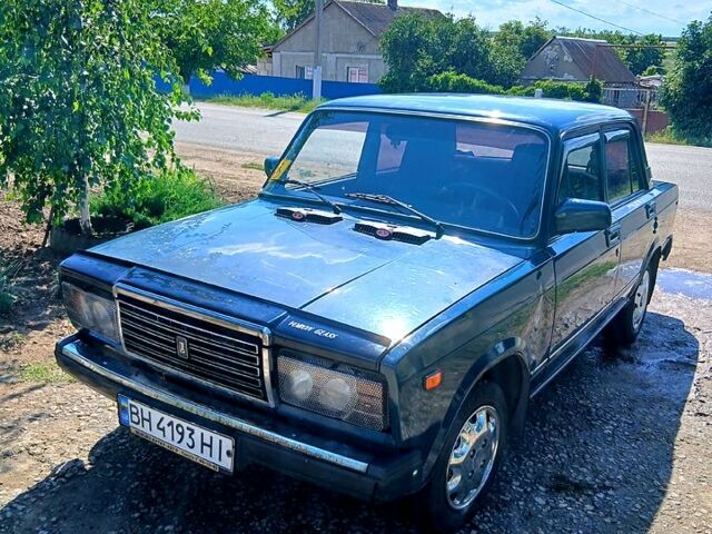 Зеленый ВАЗ 2107, объемом двигателя 1.5 л и пробегом 150 тыс. км за 900 $, фото 1 на Automoto.ua