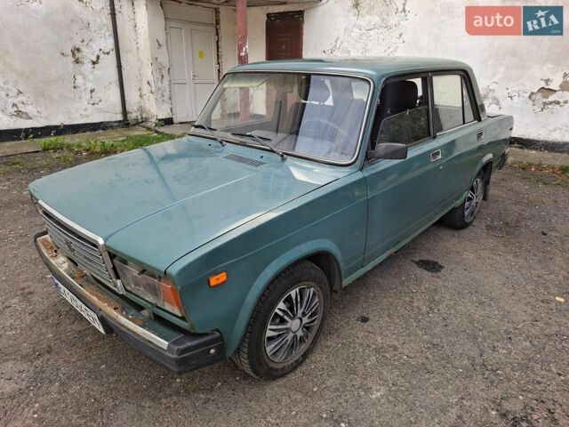 Зеленый ВАЗ 2107, объемом двигателя 1.57 л и пробегом 300 тыс. км за 550 $, фото 1 на Automoto.ua