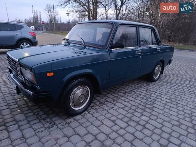Зеленый ВАЗ 2107, объемом двигателя 1.5 л и пробегом 150 тыс. км за 950 $, фото 1 на Automoto.ua