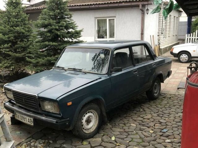 Зеленый ВАЗ 2107, объемом двигателя 1.5 л и пробегом 160 тыс. км за 500 $, фото 1 на Automoto.ua