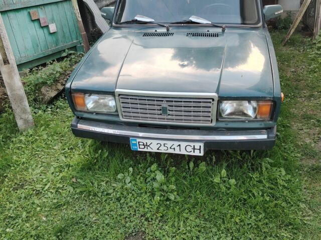 Зеленый ВАЗ 2107, объемом двигателя 1.5 л и пробегом 35 тыс. км за 950 $, фото 1 на Automoto.ua