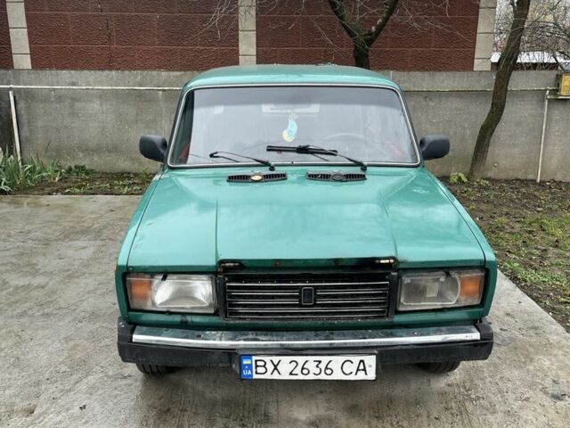 Зеленый ВАЗ 2107, объемом двигателя 1.5 л и пробегом 70 тыс. км за 600 $, фото 1 на Automoto.ua