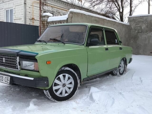 Зелений ВАЗ 2107, об'ємом двигуна 1.5 л та пробігом 290 тис. км за 999 $, фото 1 на Automoto.ua