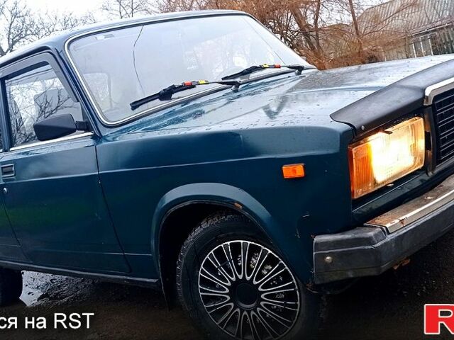Зеленый ВАЗ 2107, объемом двигателя 1.5 л и пробегом 70 тыс. км за 1250 $, фото 1 на Automoto.ua