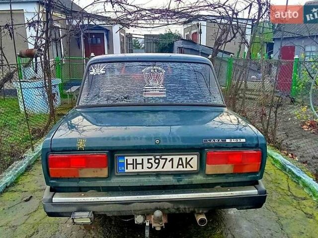Зеленый ВАЗ 2107, объемом двигателя 1.5 л и пробегом 220 тыс. км за 1600 $, фото 1 на Automoto.ua