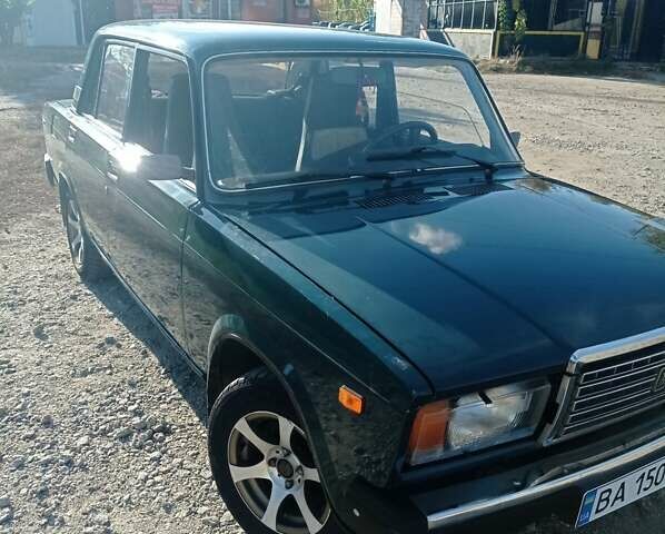 Зеленый ВАЗ 2107, объемом двигателя 1.45 л и пробегом 270 тыс. км за 1350 $, фото 1 на Automoto.ua