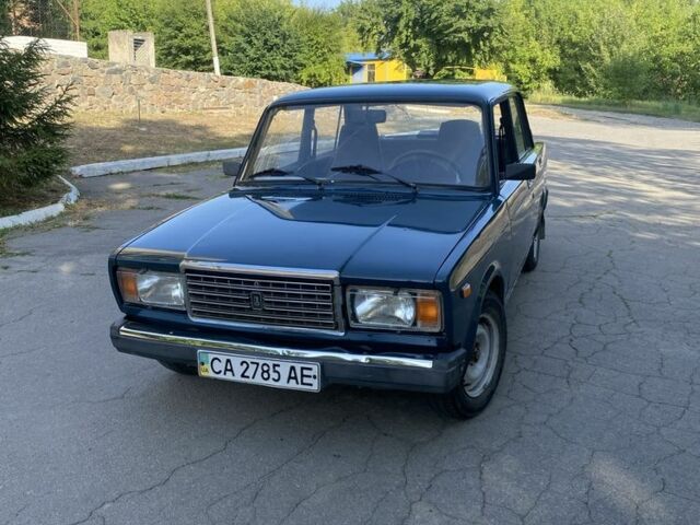 Зеленый ВАЗ 2107, объемом двигателя 1.5 л и пробегом 100 тыс. км за 1200 $, фото 1 на Automoto.ua