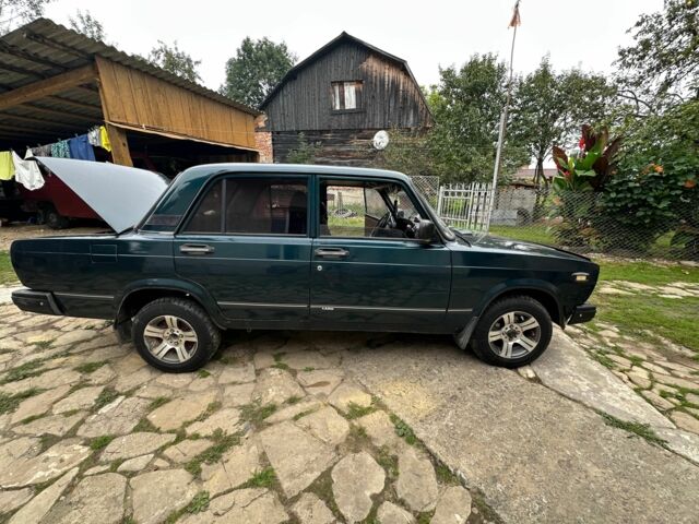 Зеленый ВАЗ 2107, объемом двигателя 1.5 л и пробегом 2 тыс. км за 1300 $, фото 1 на Automoto.ua