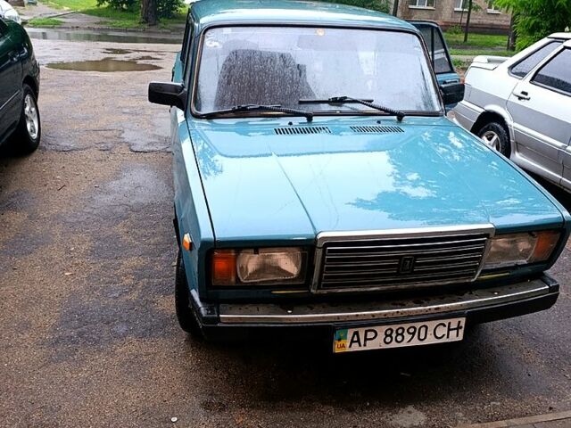 Зелений ВАЗ 2107, об'ємом двигуна 1.5 л та пробігом 0 тис. км за 1000 $, фото 1 на Automoto.ua