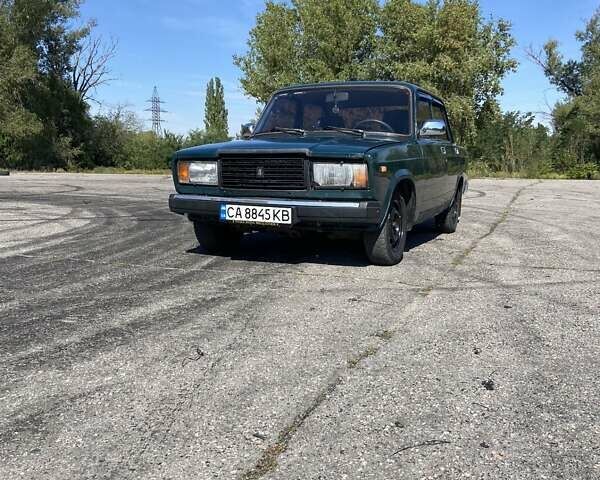 Зеленый ВАЗ 2107, объемом двигателя 1.5 л и пробегом 400 тыс. км за 1000 $, фото 1 на Automoto.ua