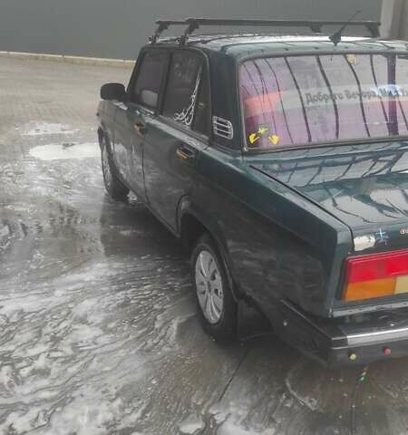 Зеленый ВАЗ 2107, объемом двигателя 1.5 л и пробегом 200 тыс. км за 1100 $, фото 1 на Automoto.ua