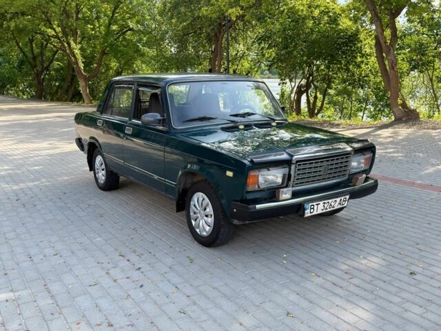 Зеленый ВАЗ 2107, объемом двигателя 1.5 л и пробегом 170 тыс. км за 1150 $, фото 1 на Automoto.ua