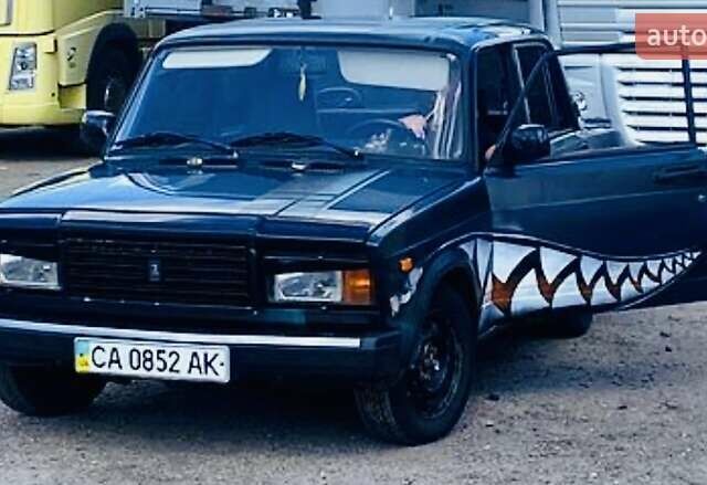 Зеленый ВАЗ 2107, объемом двигателя 1.5 л и пробегом 185 тыс. км за 950 $, фото 1 на Automoto.ua