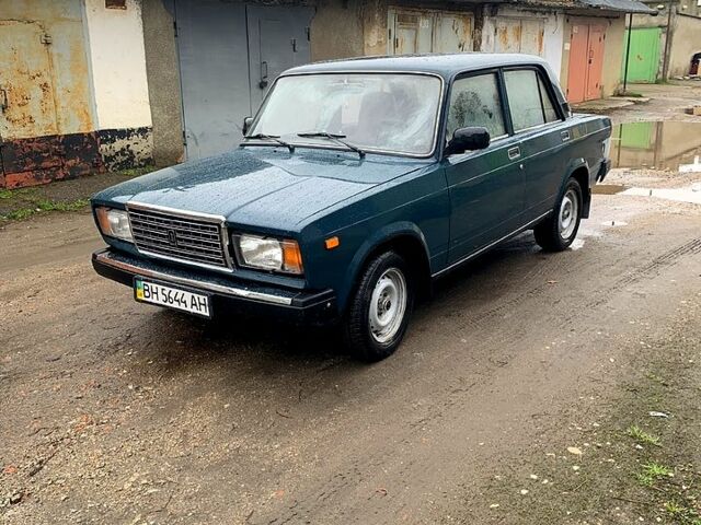 Зелений ВАЗ 2107, об'ємом двигуна 1.5 л та пробігом 55 тис. км за 2000 $, фото 1 на Automoto.ua