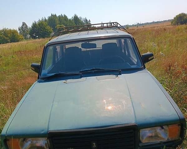 Зеленый ВАЗ 2107, объемом двигателя 1.45 л и пробегом 100 тыс. км за 1000 $, фото 1 на Automoto.ua