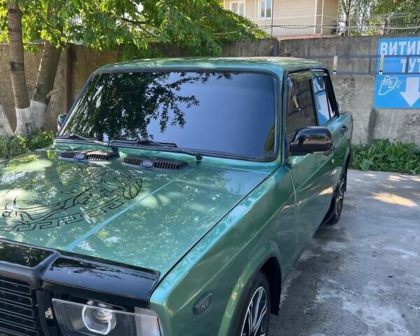 Зеленый ВАЗ 2107, объемом двигателя 1.7 л и пробегом 130 тыс. км за 3000 $, фото 1 на Automoto.ua