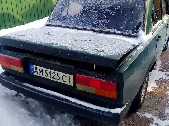 Зеленый ВАЗ 2107, объемом двигателя 1.6 л и пробегом 10 тыс. км за 1000 $, фото 1 на Automoto.ua