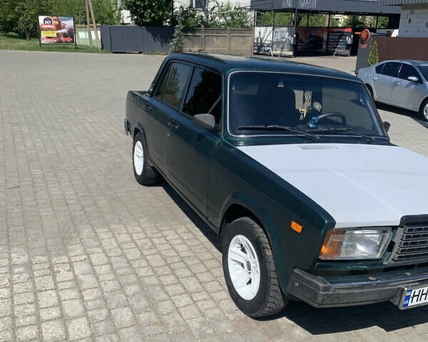 Зеленый ВАЗ 2107, объемом двигателя 1.5 л и пробегом 270 тыс. км за 1400 $, фото 1 на Automoto.ua