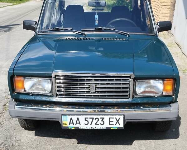 Зеленый ВАЗ 2107, объемом двигателя 1.5 л и пробегом 118 тыс. км за 1500 $, фото 1 на Automoto.ua