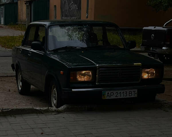 Зеленый ВАЗ 2107, объемом двигателя 1.5 л и пробегом 100 тыс. км за 3500 $, фото 1 на Automoto.ua