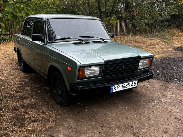 Зеленый ВАЗ 2107, объемом двигателя 1.5 л и пробегом 95 тыс. км за 1699 $, фото 1 на Automoto.ua