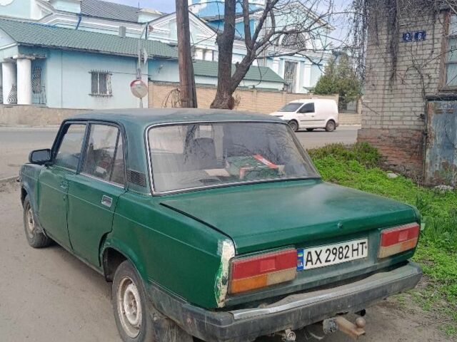 Зелений ВАЗ 2107, об'ємом двигуна 1.6 л та пробігом 3 тис. км за 500 $, фото 1 на Automoto.ua