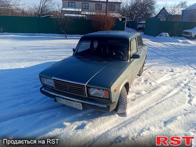 Зеленый ВАЗ 2107, объемом двигателя 1.5 л и пробегом 200 тыс. км за 1400 $, фото 1 на Automoto.ua