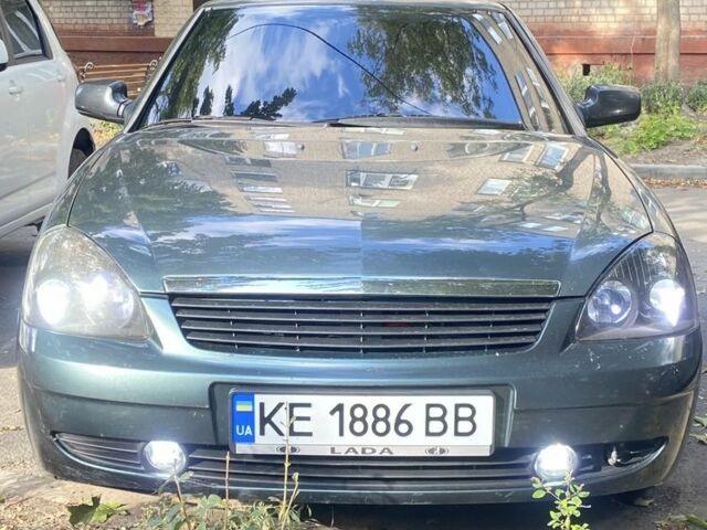 Зеленый ВАЗ 2107, объемом двигателя 1.6 л и пробегом 230 тыс. км за 2500 $, фото 1 на Automoto.ua