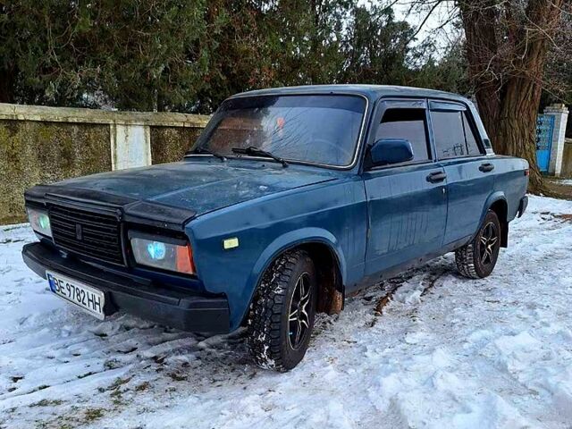 Зеленый ВАЗ 2107, объемом двигателя 1.5 л и пробегом 1230 тыс. км за 1150 $, фото 1 на Automoto.ua