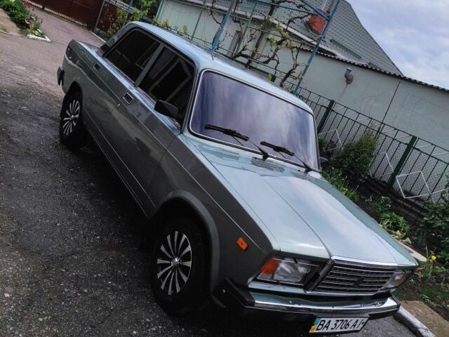 Зеленый ВАЗ 2107, объемом двигателя 1.5 л и пробегом 107 тыс. км за 2800 $, фото 1 на Automoto.ua