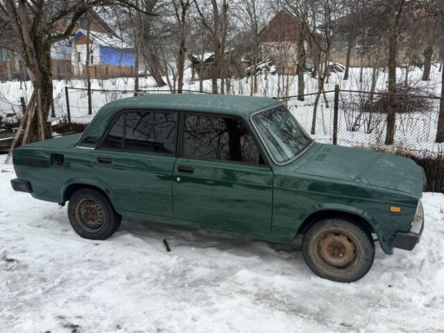 Зеленый ВАЗ 2107, объемом двигателя 1.5 л и пробегом 100 тыс. км за 700 $, фото 1 на Automoto.ua