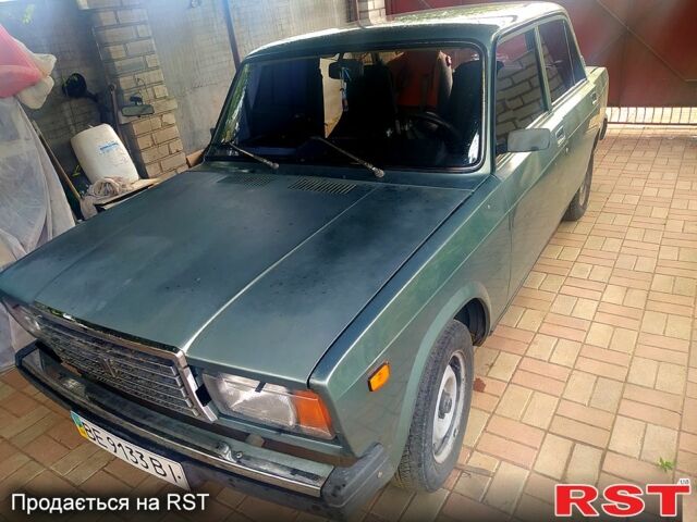 Зеленый ВАЗ 2107, объемом двигателя 1.5 л и пробегом 0 тыс. км за 1200 $, фото 1 на Automoto.ua