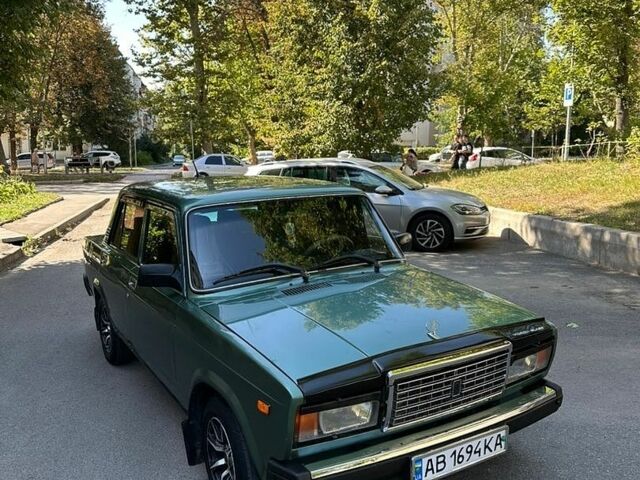 Зеленый ВАЗ 2107, объемом двигателя 1.45 л и пробегом 80 тыс. км за 1500 $, фото 1 на Automoto.ua