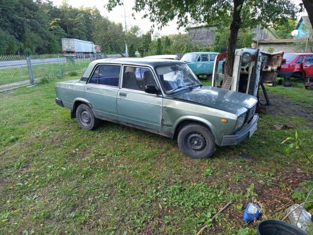 Зелений ВАЗ 2107, об'ємом двигуна 0 л та пробігом 270 тис. км за 330 $, фото 1 на Automoto.ua