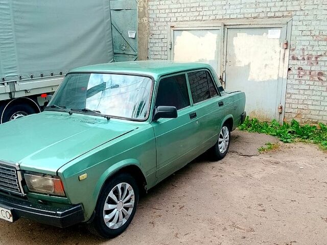 Зеленый ВАЗ 2107, объемом двигателя 1.5 л и пробегом 11 тыс. км за 560 $, фото 1 на Automoto.ua